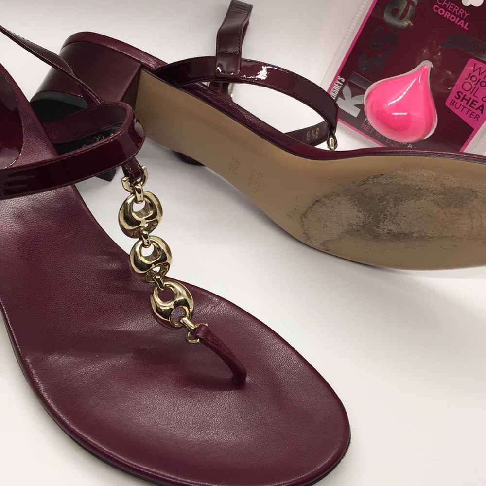 Gold Link Gucci Sandals - Picture 5 of 8